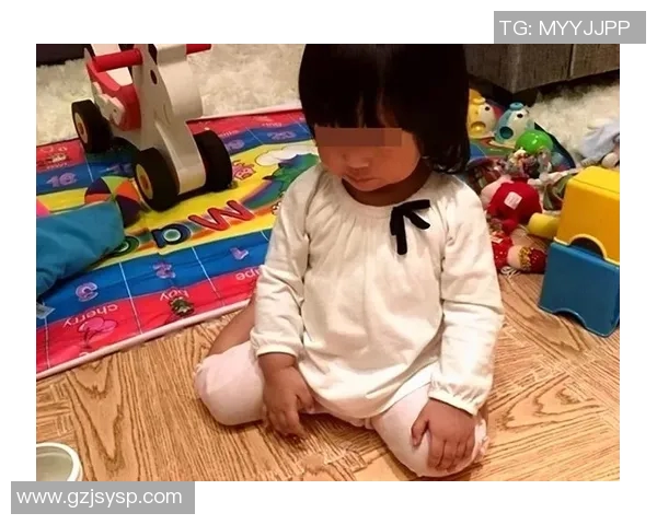 足球明星被小孩当众批评引发热议视频曝光引发网友热议